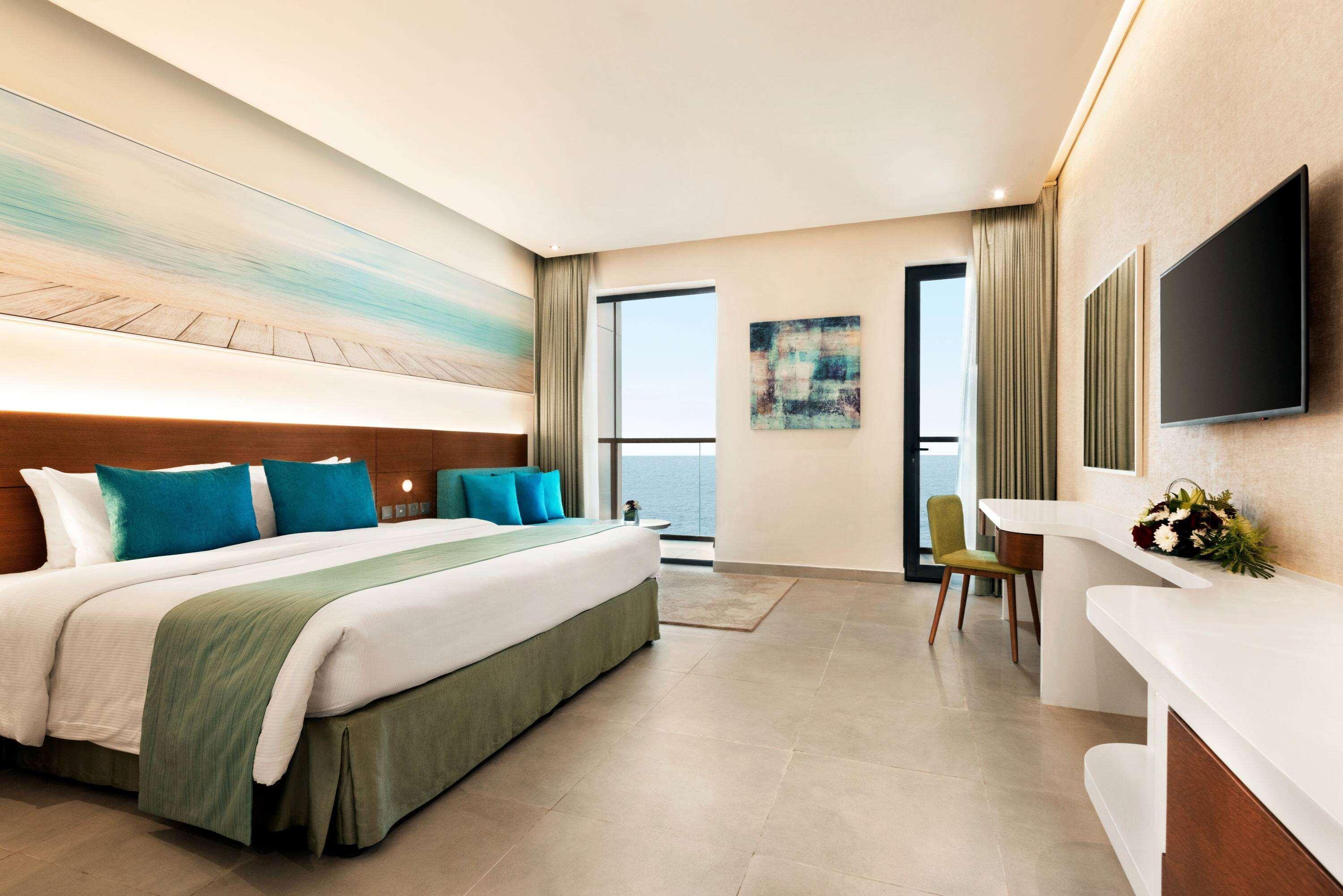 Wyndham Garden Ajman Corniche Hotel Bagian luar foto