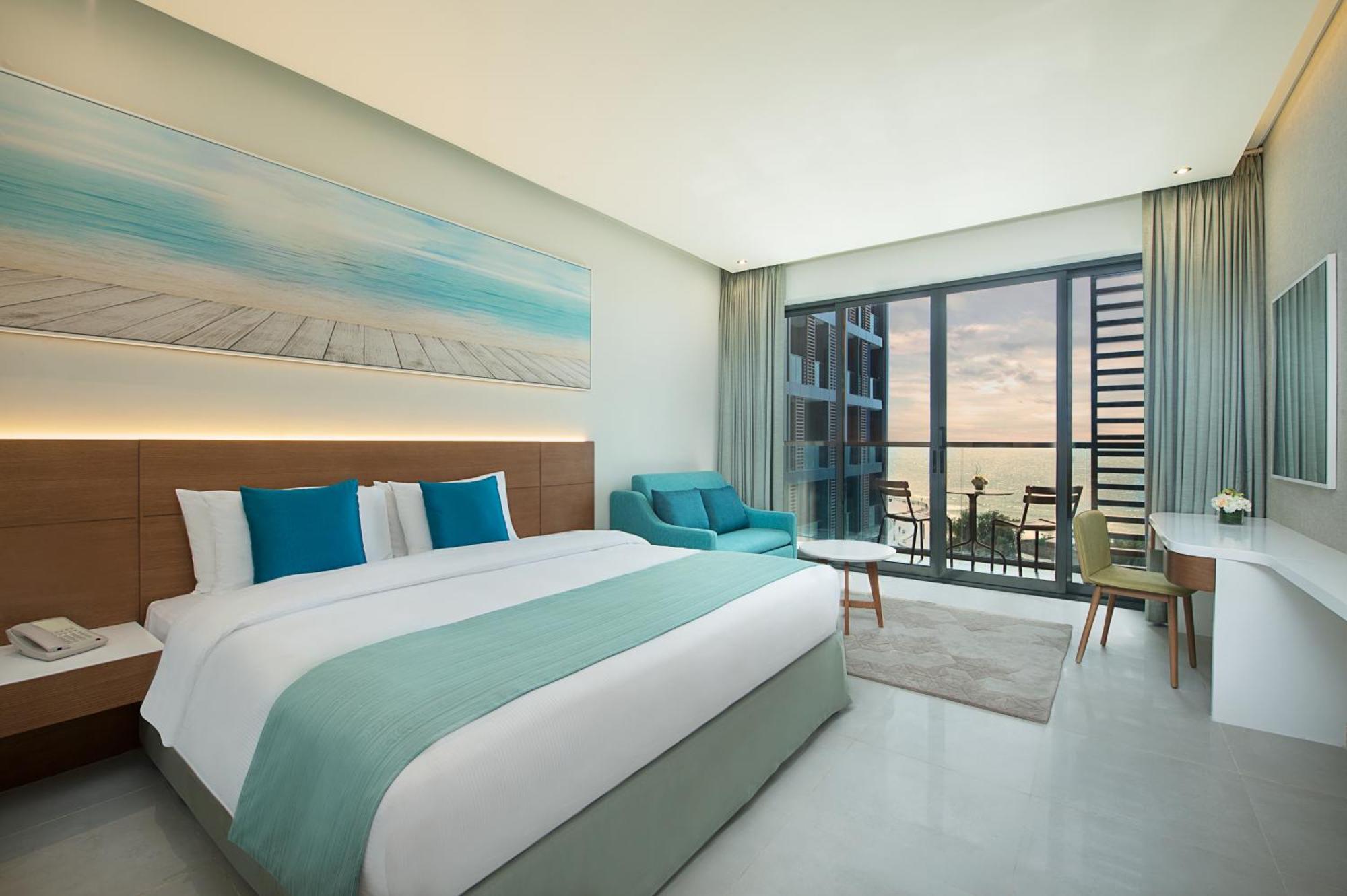 Wyndham Garden Ajman Corniche Hotel Bagian luar foto